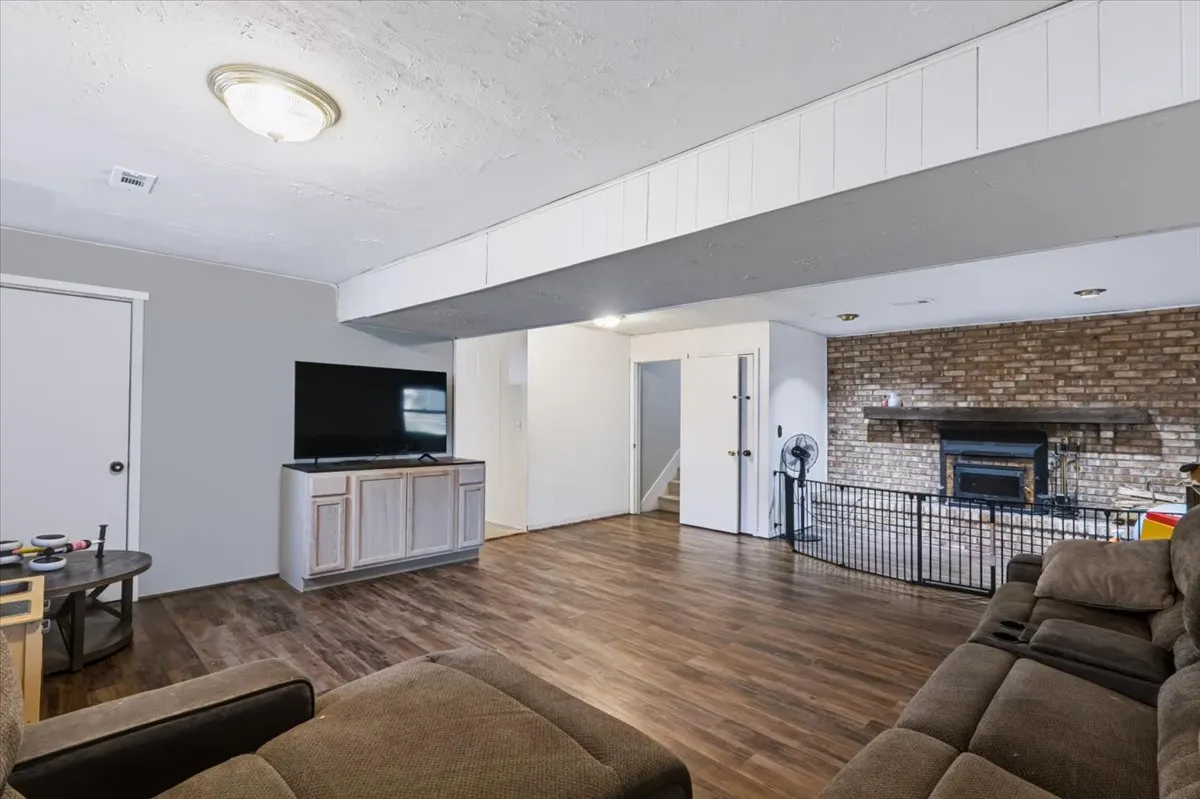 107 S Bayberry Court IL