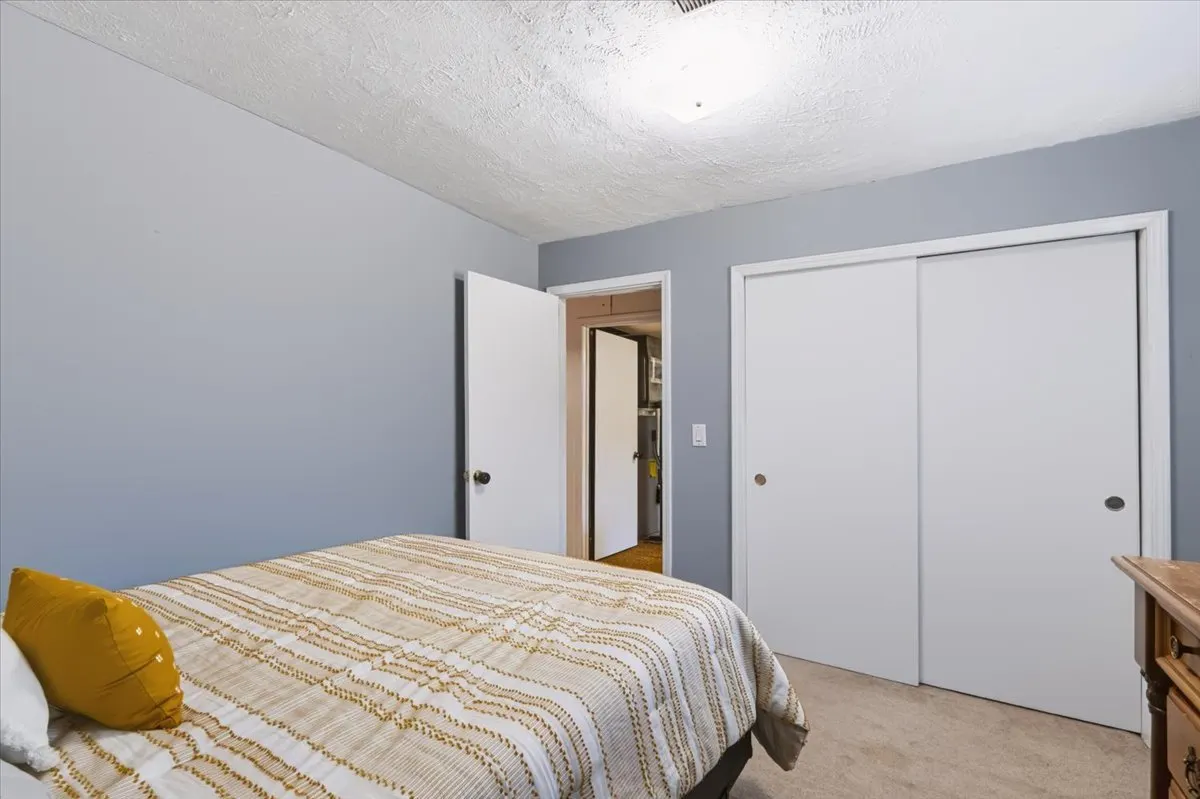107 S Bayberry Court IL