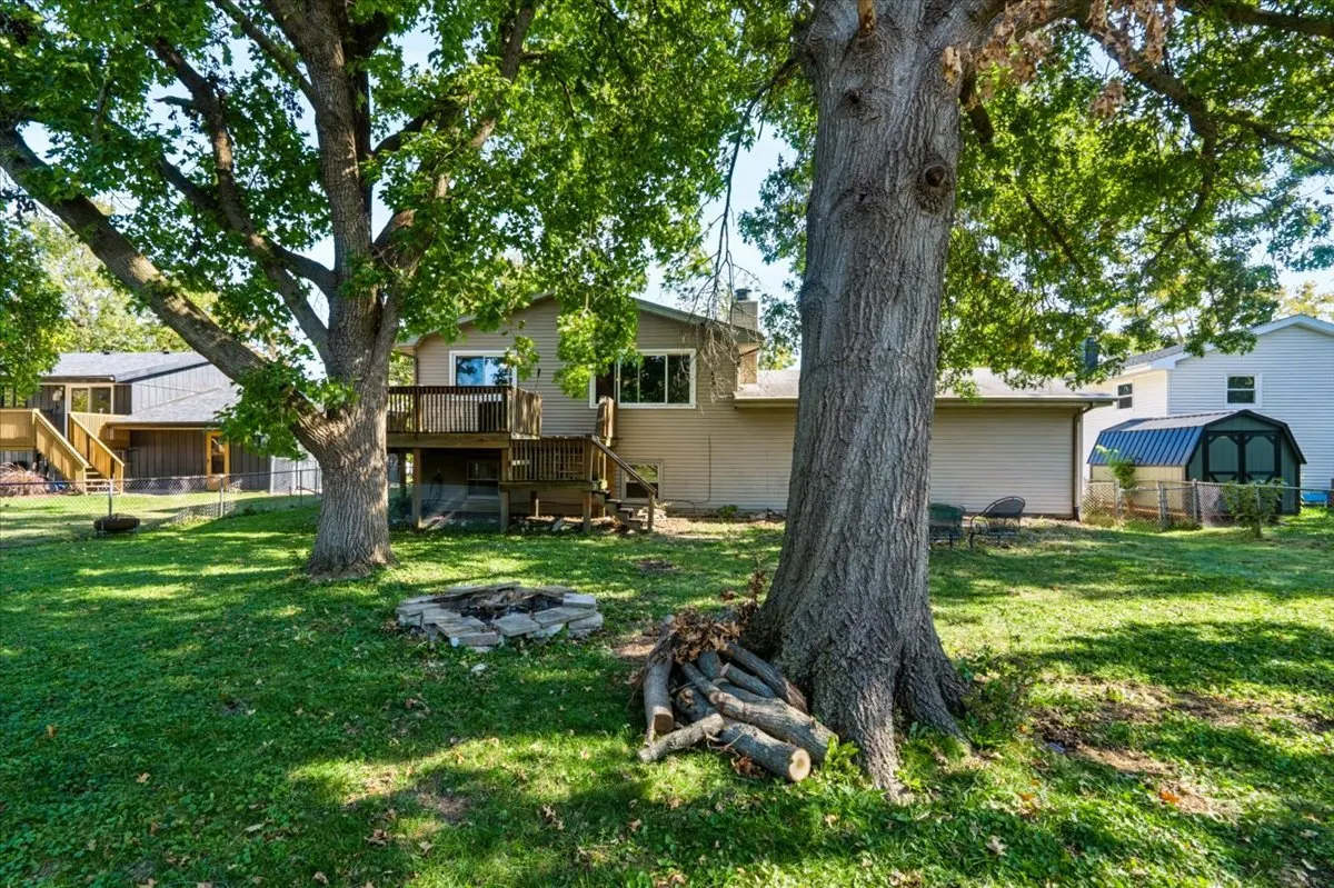 107 S Bayberry Court IL