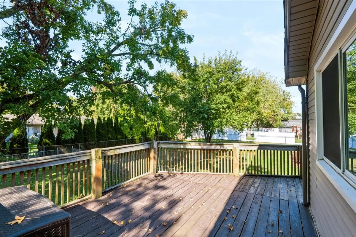 107 S Bayberry Court IL