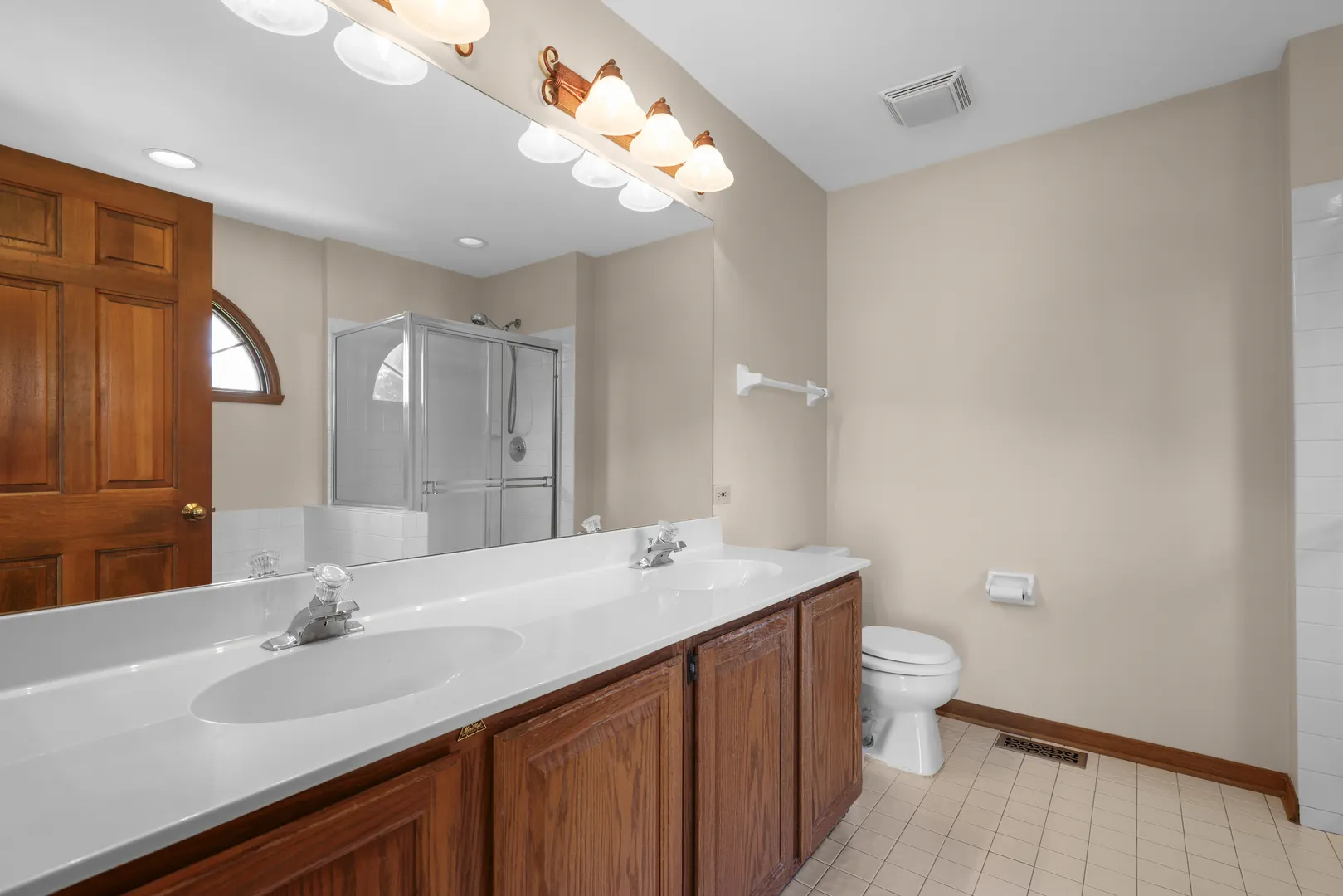 1173 N Clearwater Court IL