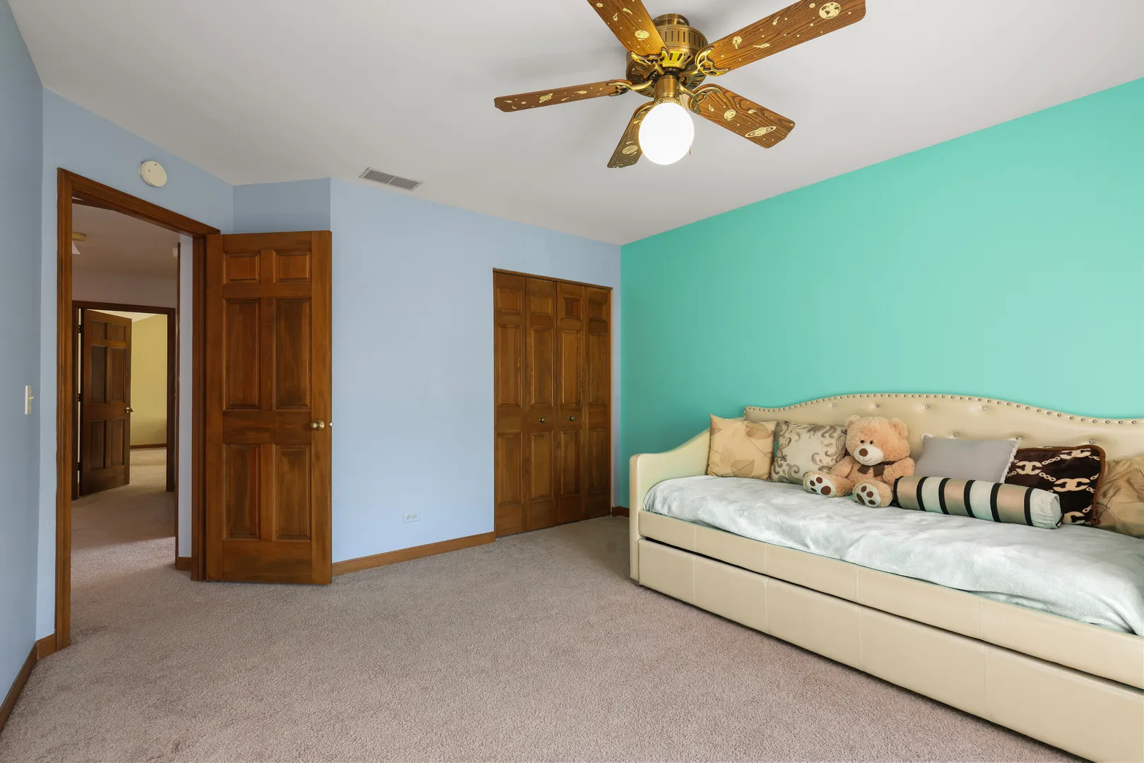 1173 N Clearwater Court IL
