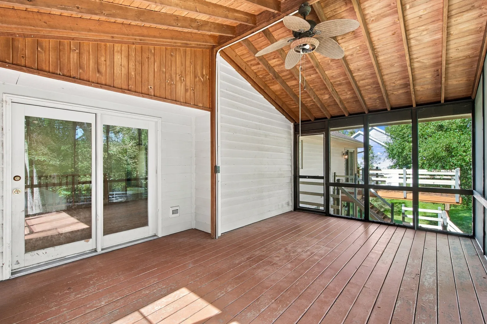 4516 Hillside Court IL