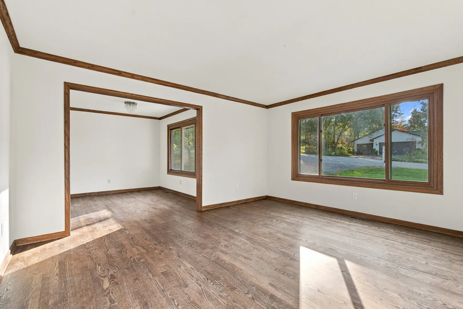 4516 Hillside Court IL