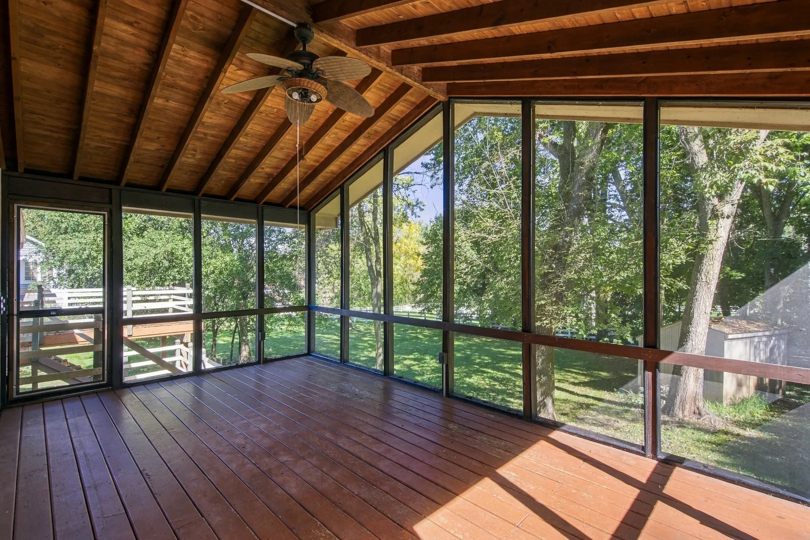 4516 Hillside Court IL