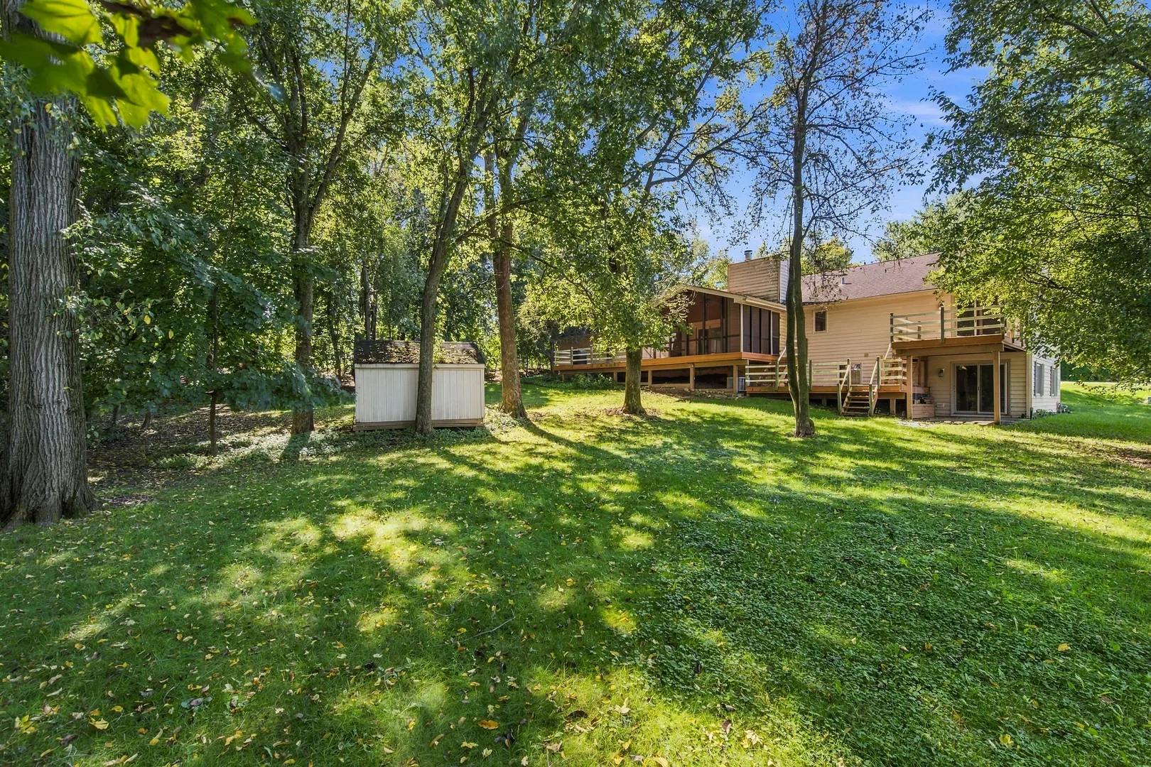 4516 Hillside Court IL