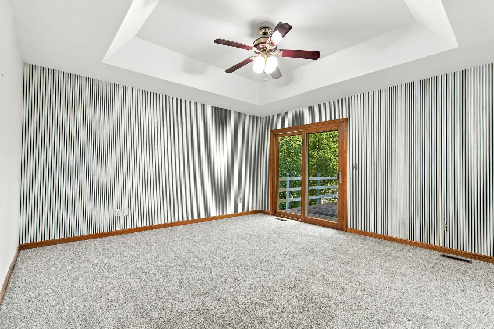 4516 Hillside Court IL