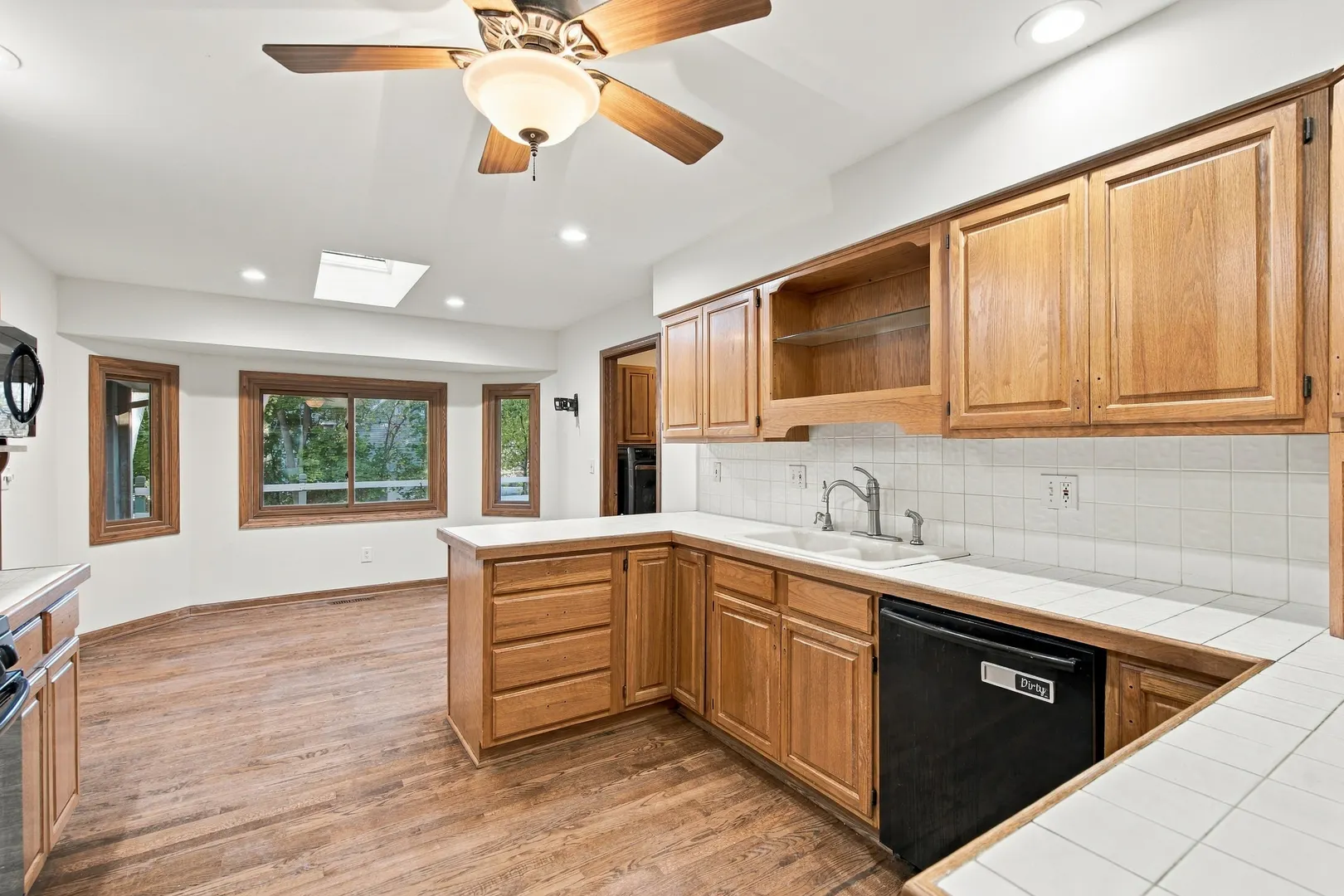 4516 Hillside Court IL