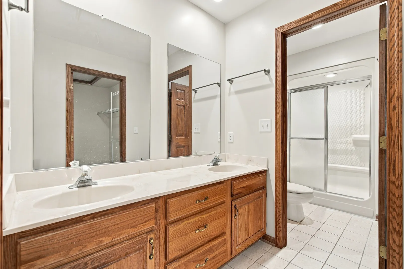 4516 Hillside Court IL