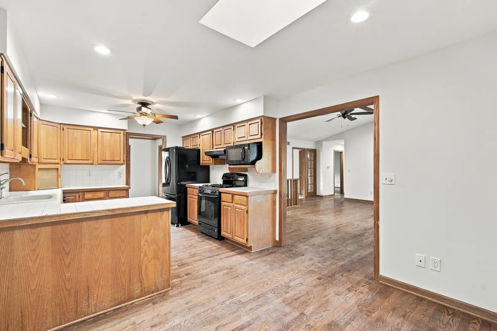 4516 Hillside Court IL
