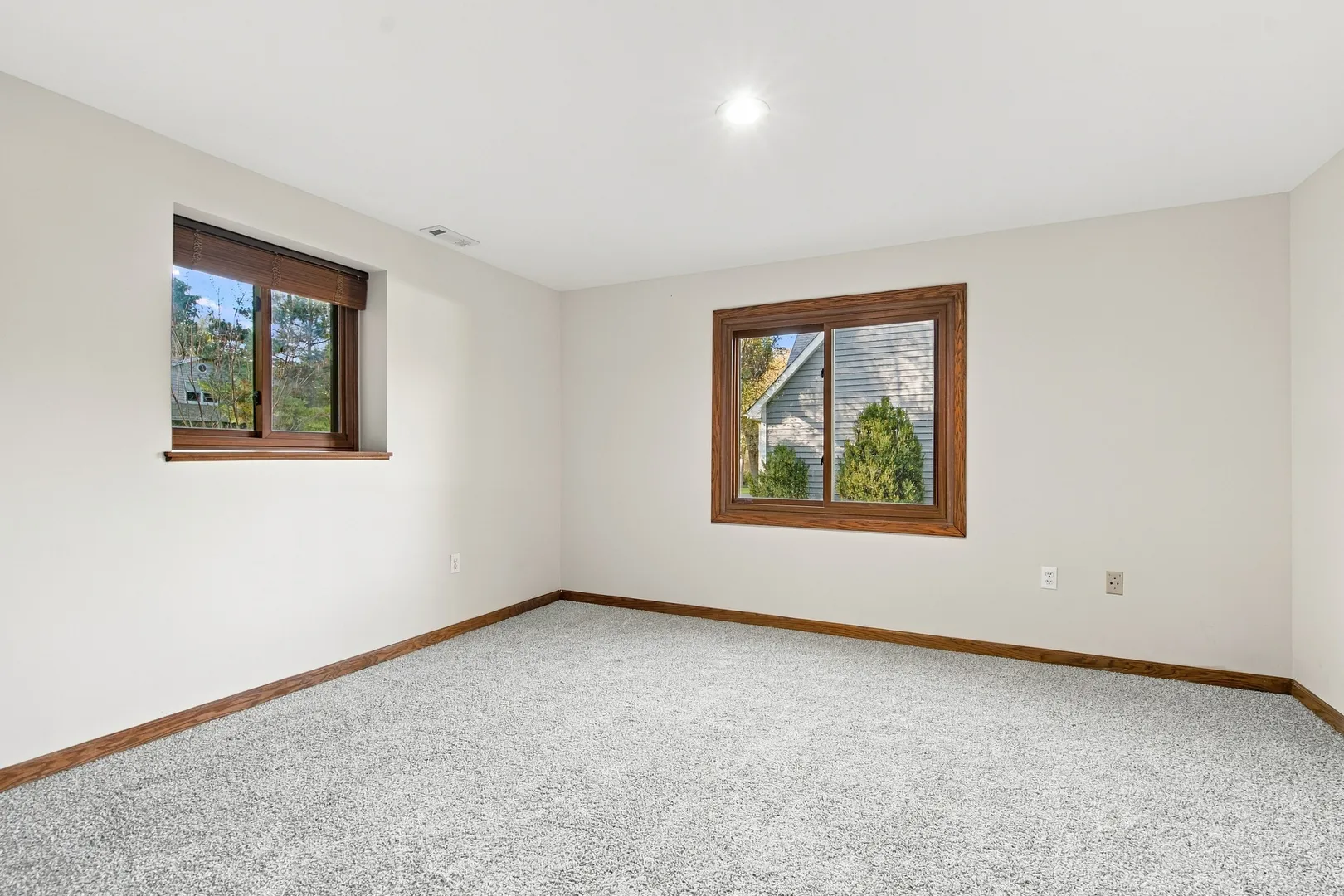4516 Hillside Court IL