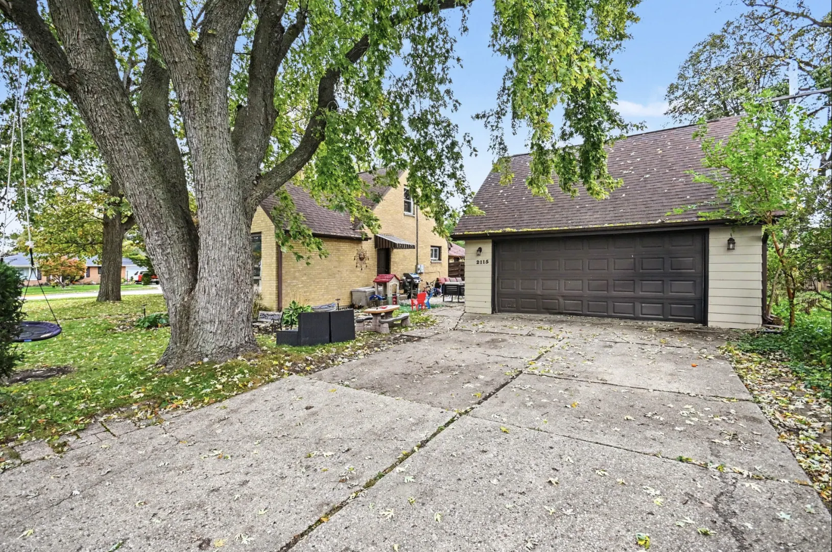 2115 LYDIA Street IL