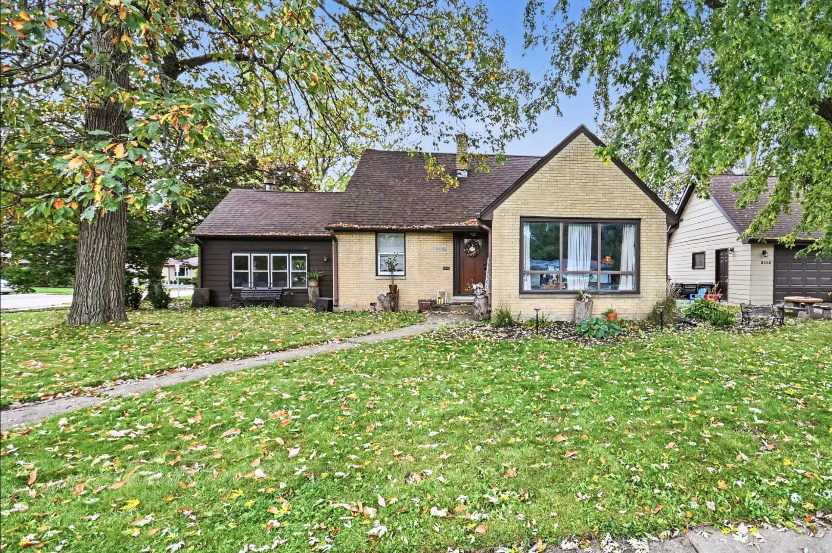2115 LYDIA Street IL