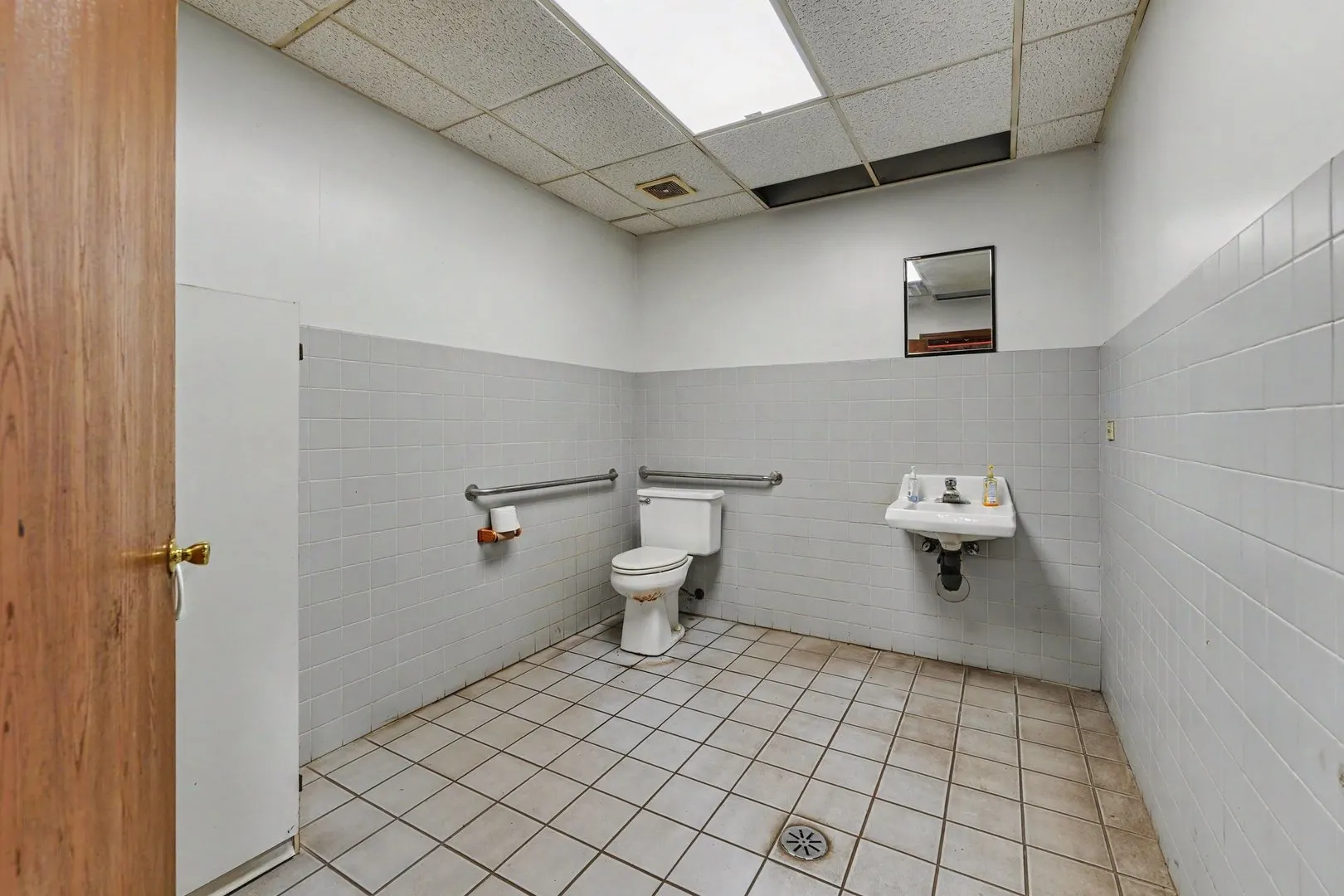 1214-1222 Essington Road IL