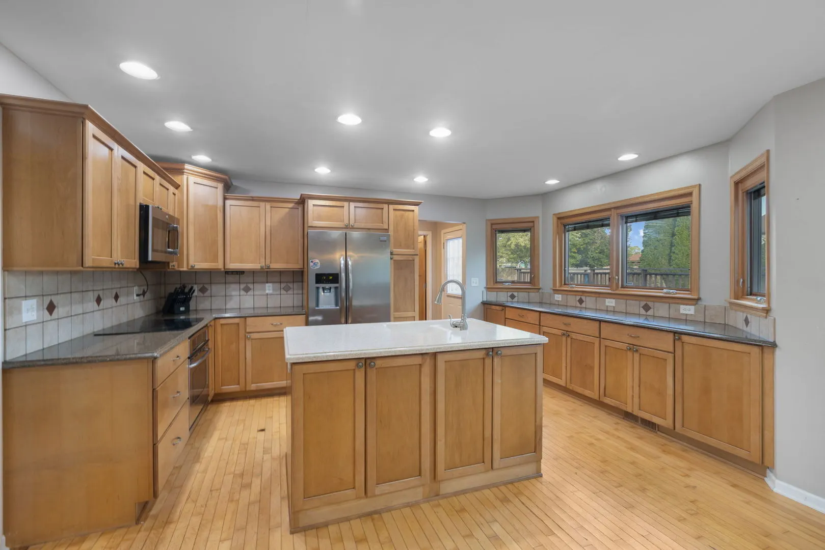 697 Fox Hollow IL
