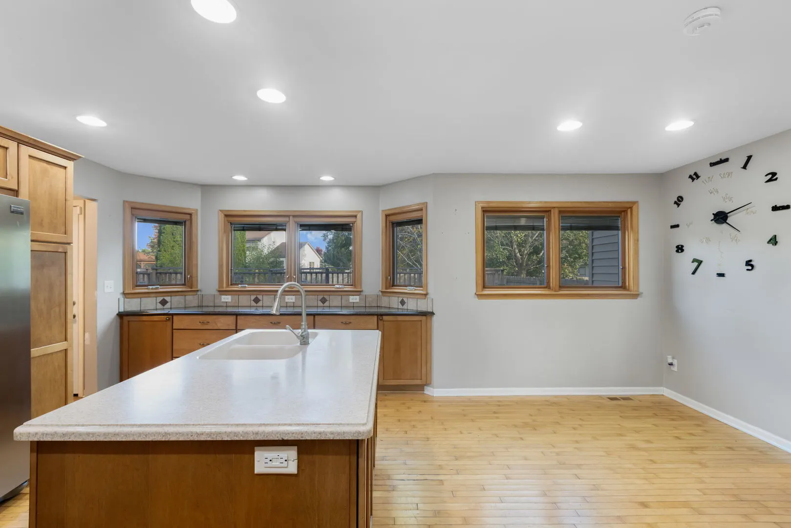 697 Fox Hollow IL