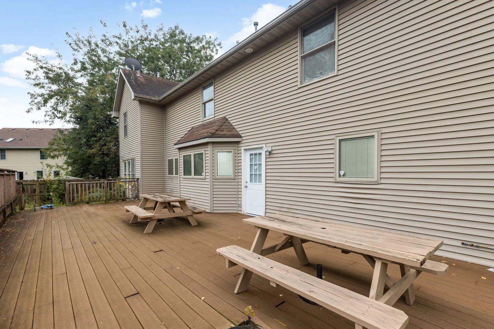 697 Fox Hollow IL