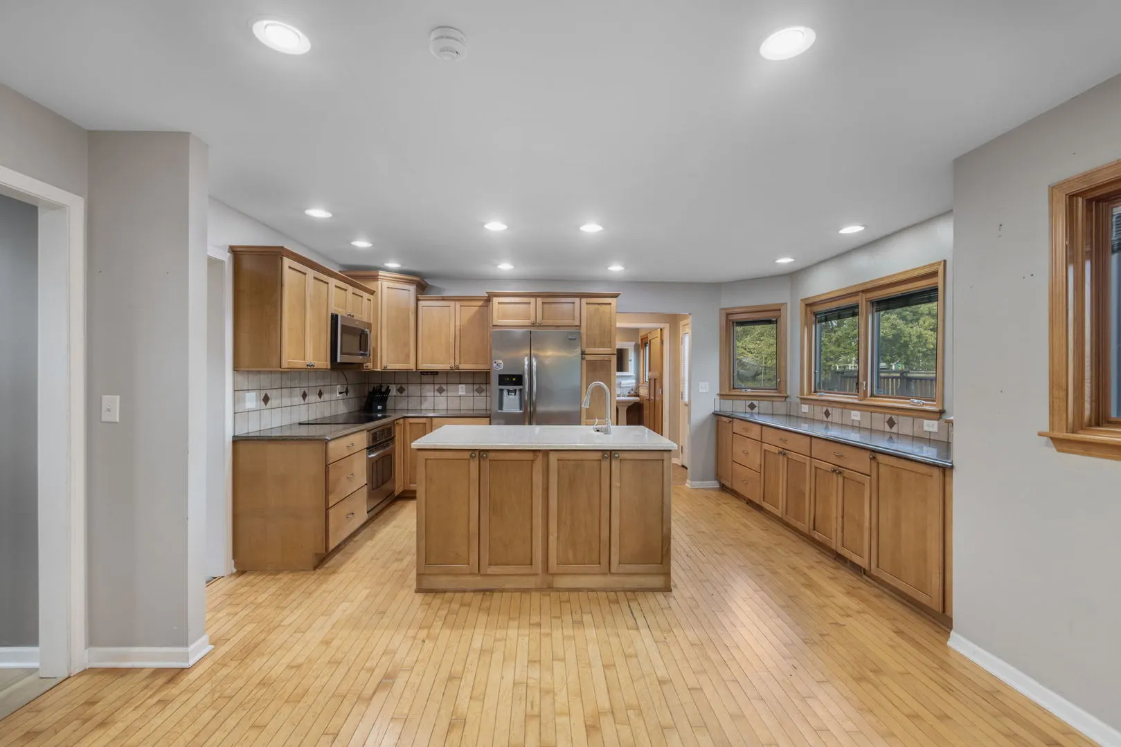 697 Fox Hollow IL