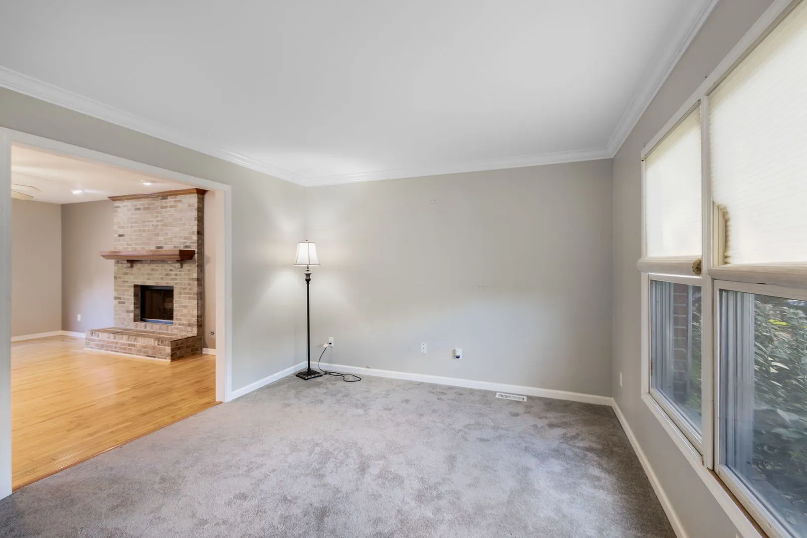 697 Fox Hollow IL
