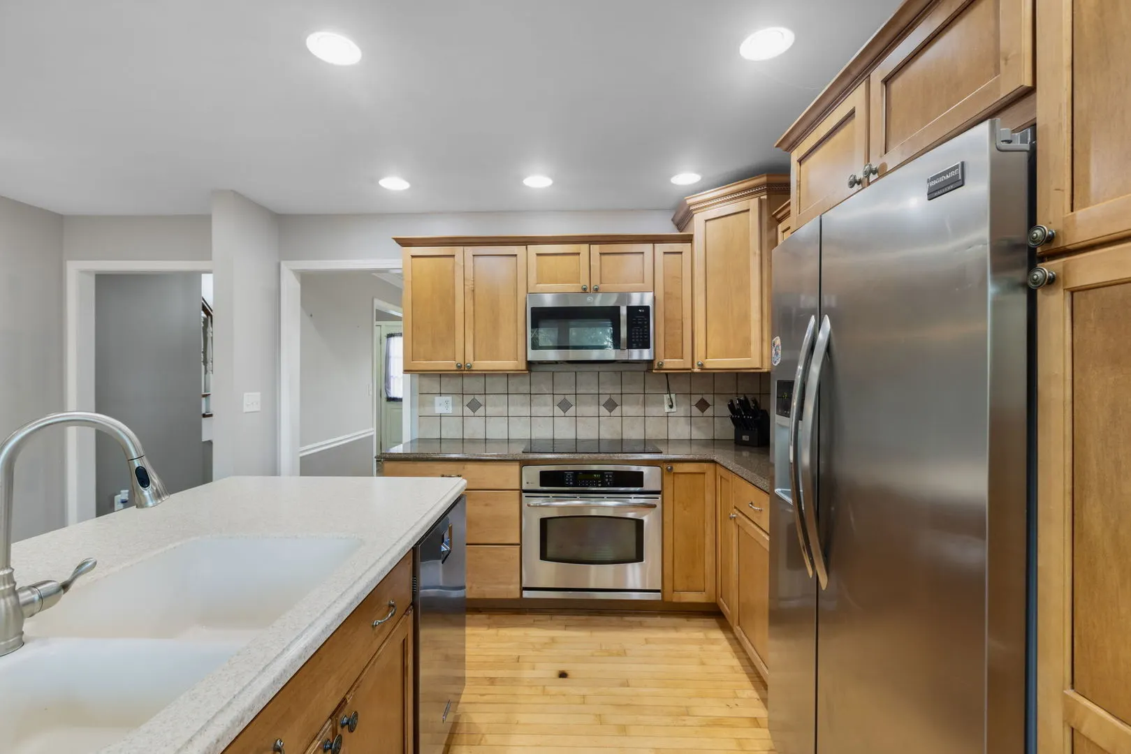 697 Fox Hollow IL