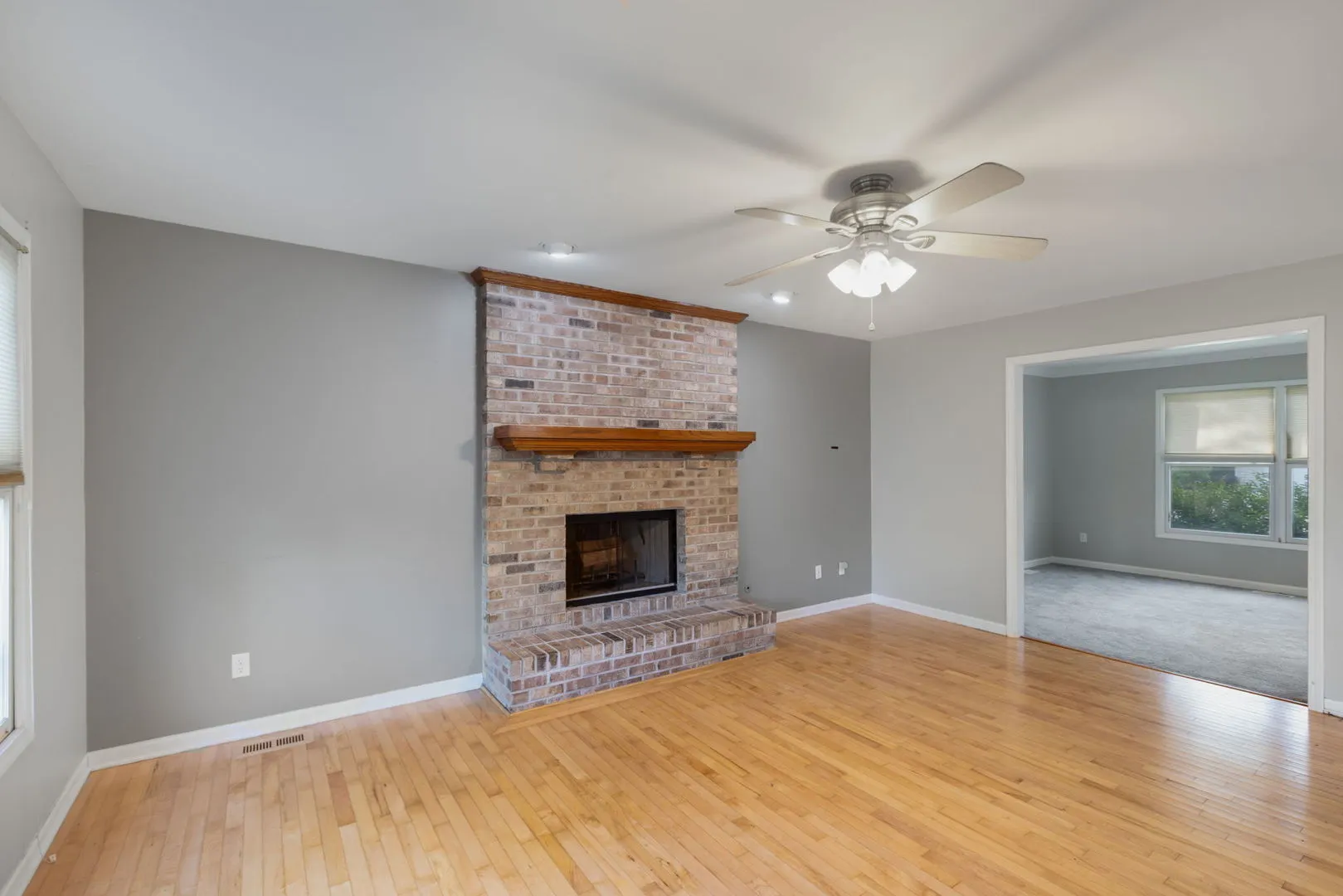 697 Fox Hollow IL