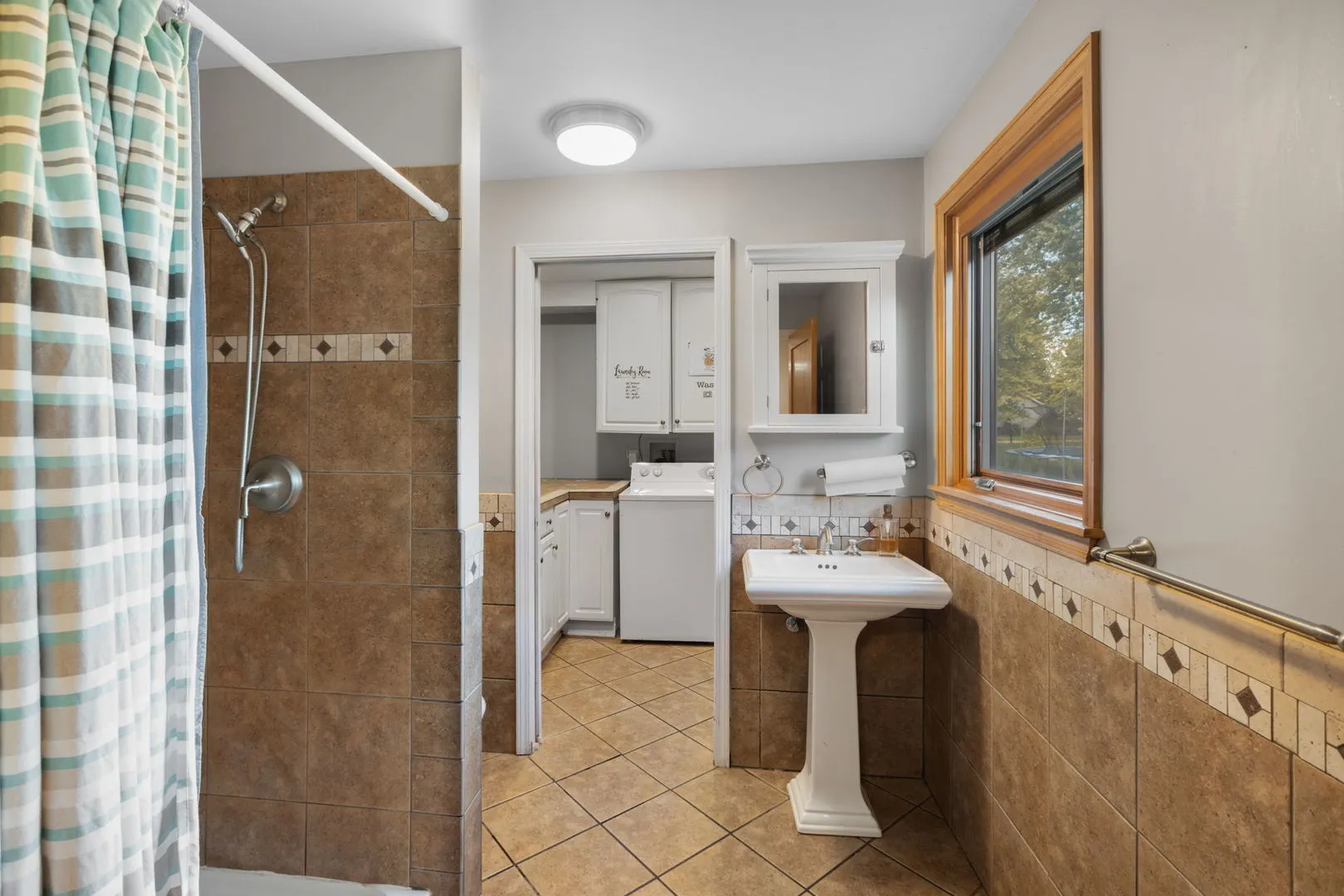697 Fox Hollow IL