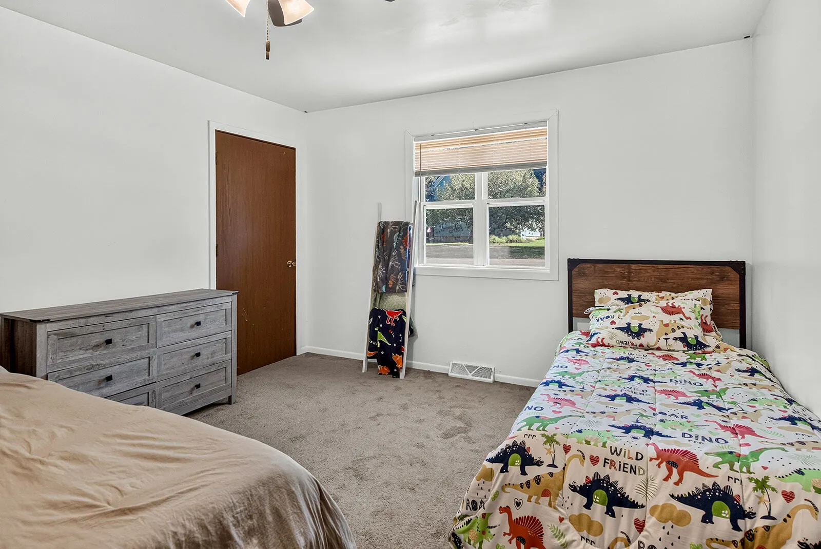 132 Walnut Street IL