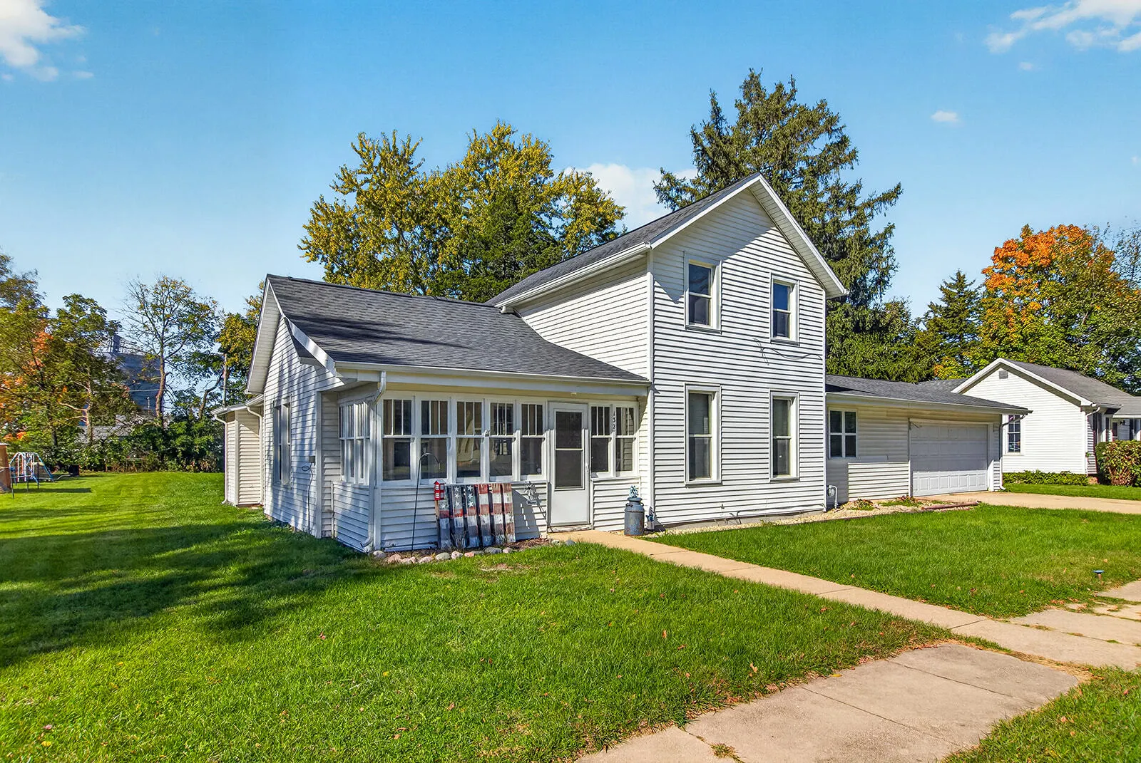 132 Walnut Street IL