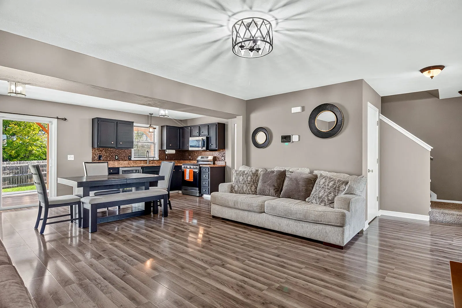 5033 Elmgate Drive IL