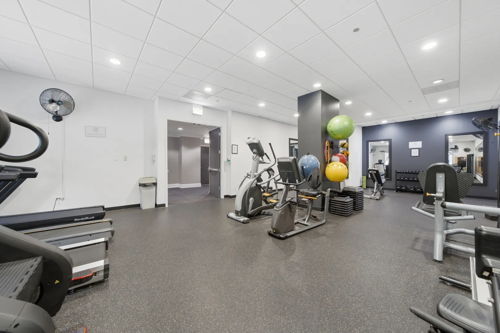 630 N state Street IL #1208