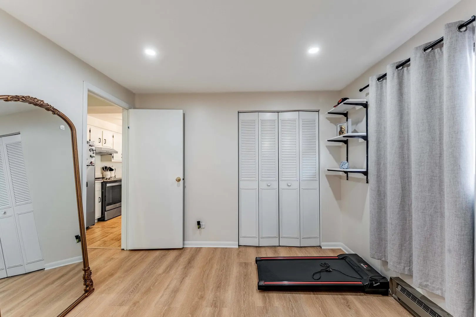 6650 W 64th Place IL #3W