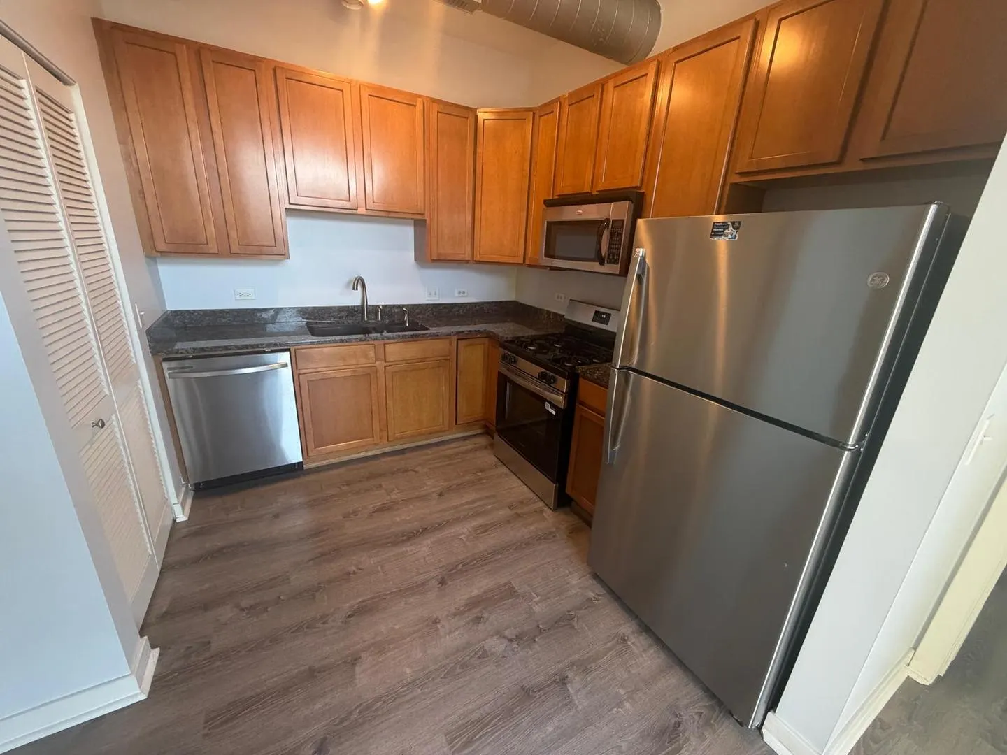1228 W Monroe Street IL #506