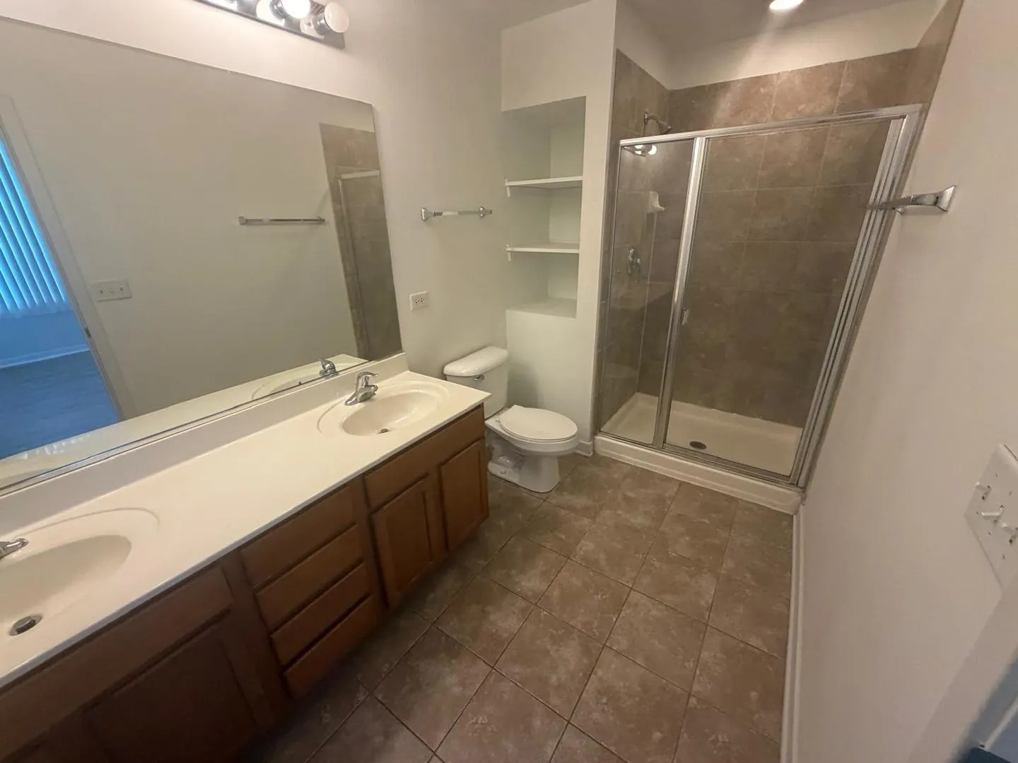 1228 W Monroe Street IL #506