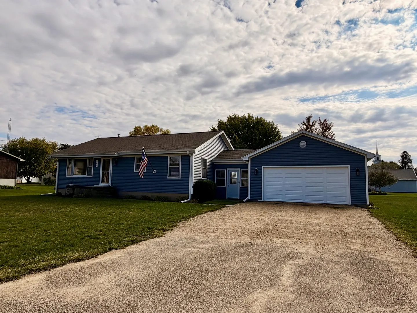 407 W Santee Street IL