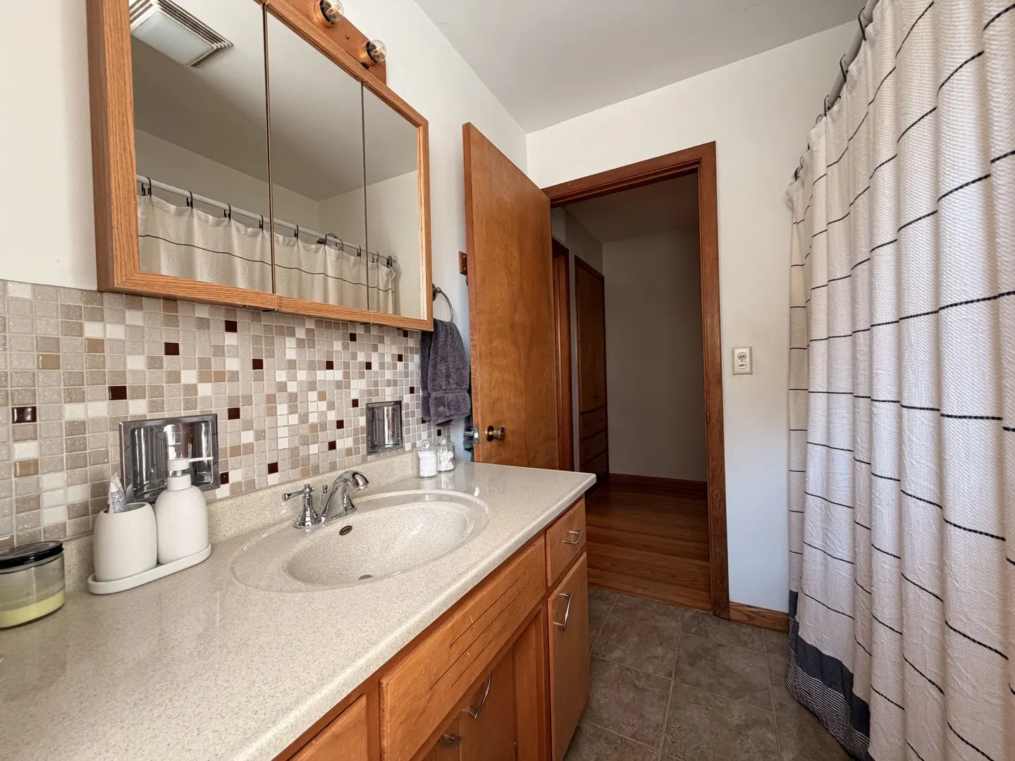 407 W Santee Street IL