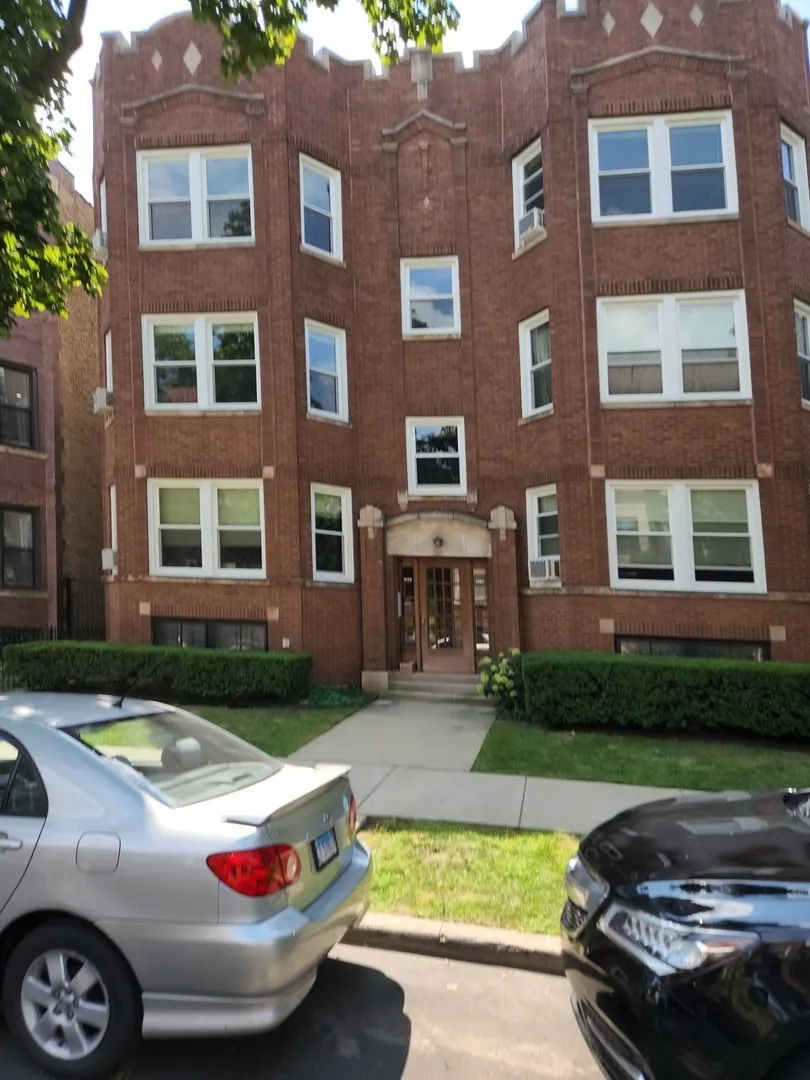 1459 W Farragut Avenue IL #2E