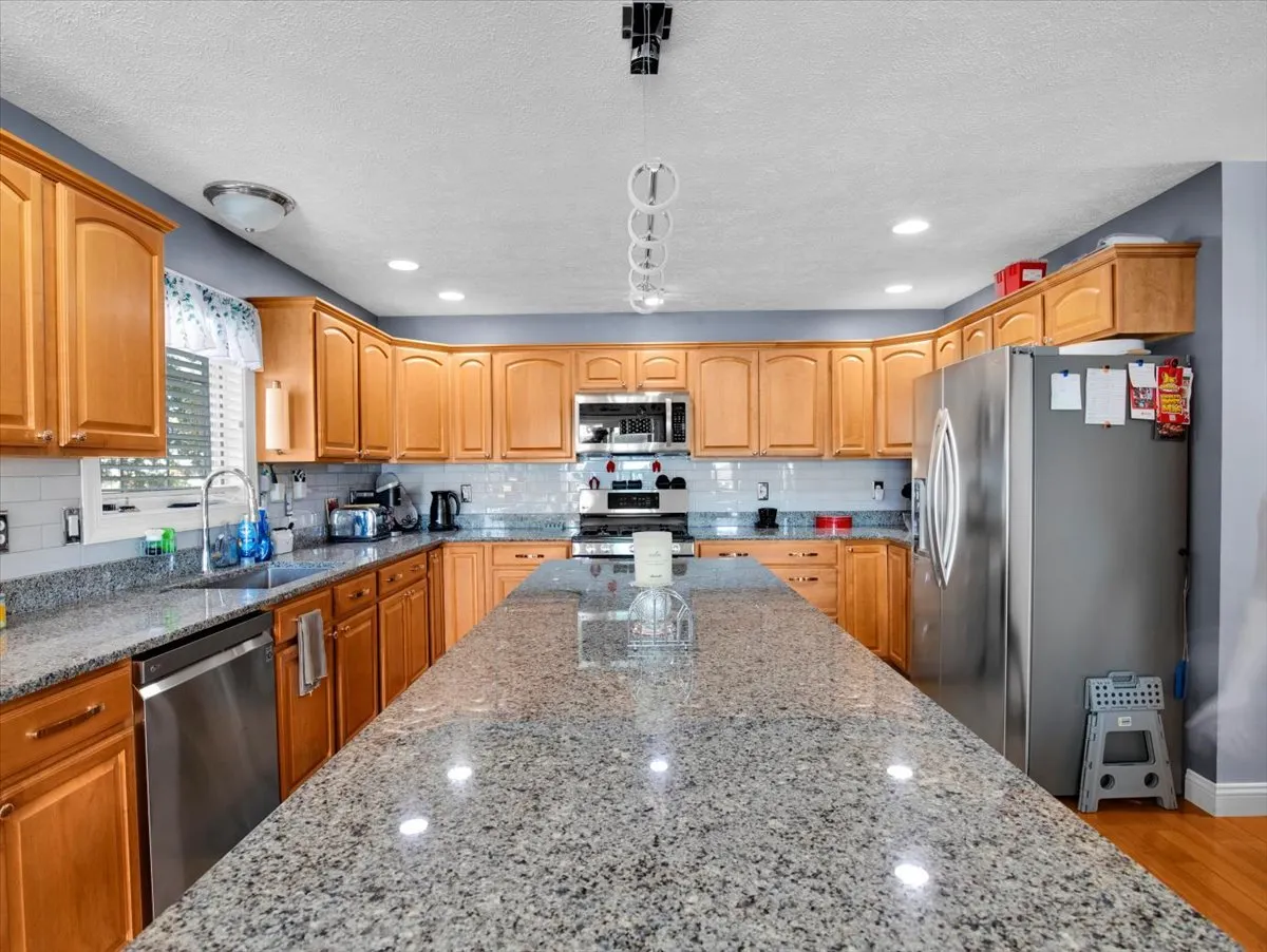 674 Candlewick Drive IL