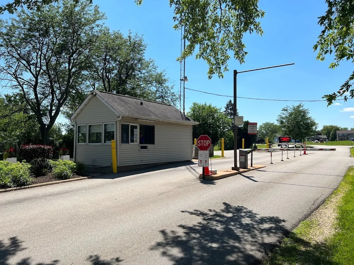 674 Candlewick Drive IL