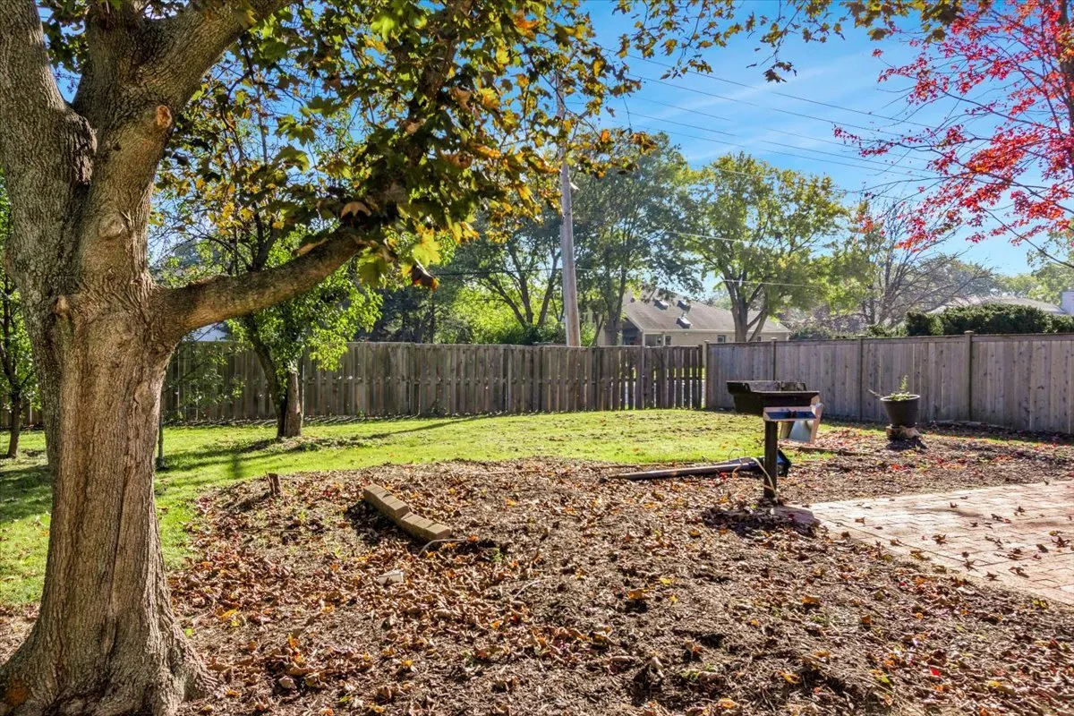 3123 N Stratford Road IL