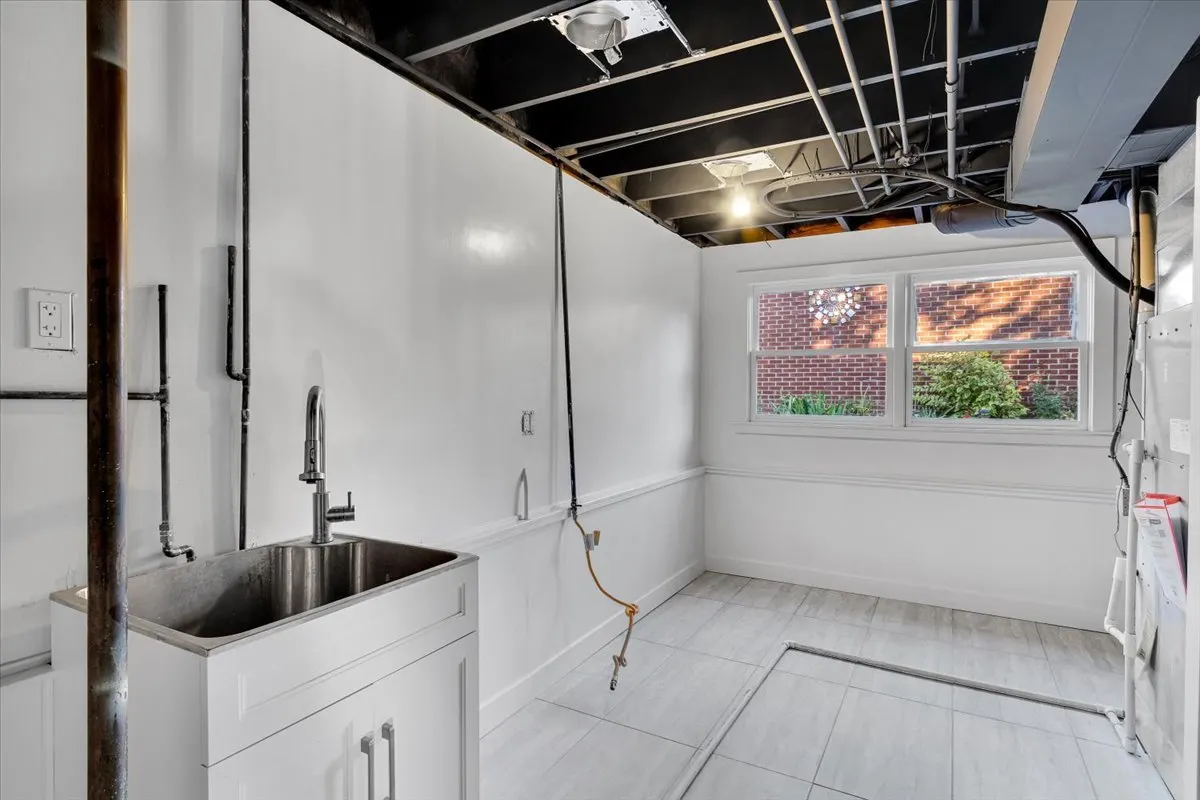 3123 N Stratford Road IL