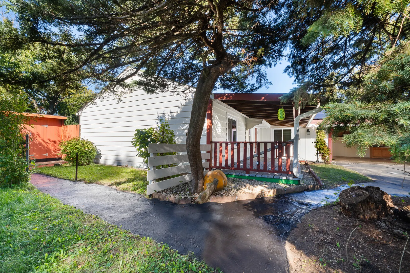 141 Lawton Lane IL