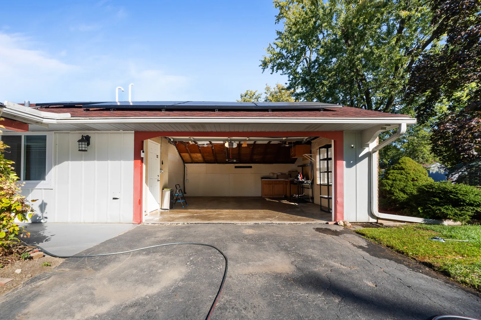 141 Lawton Lane IL