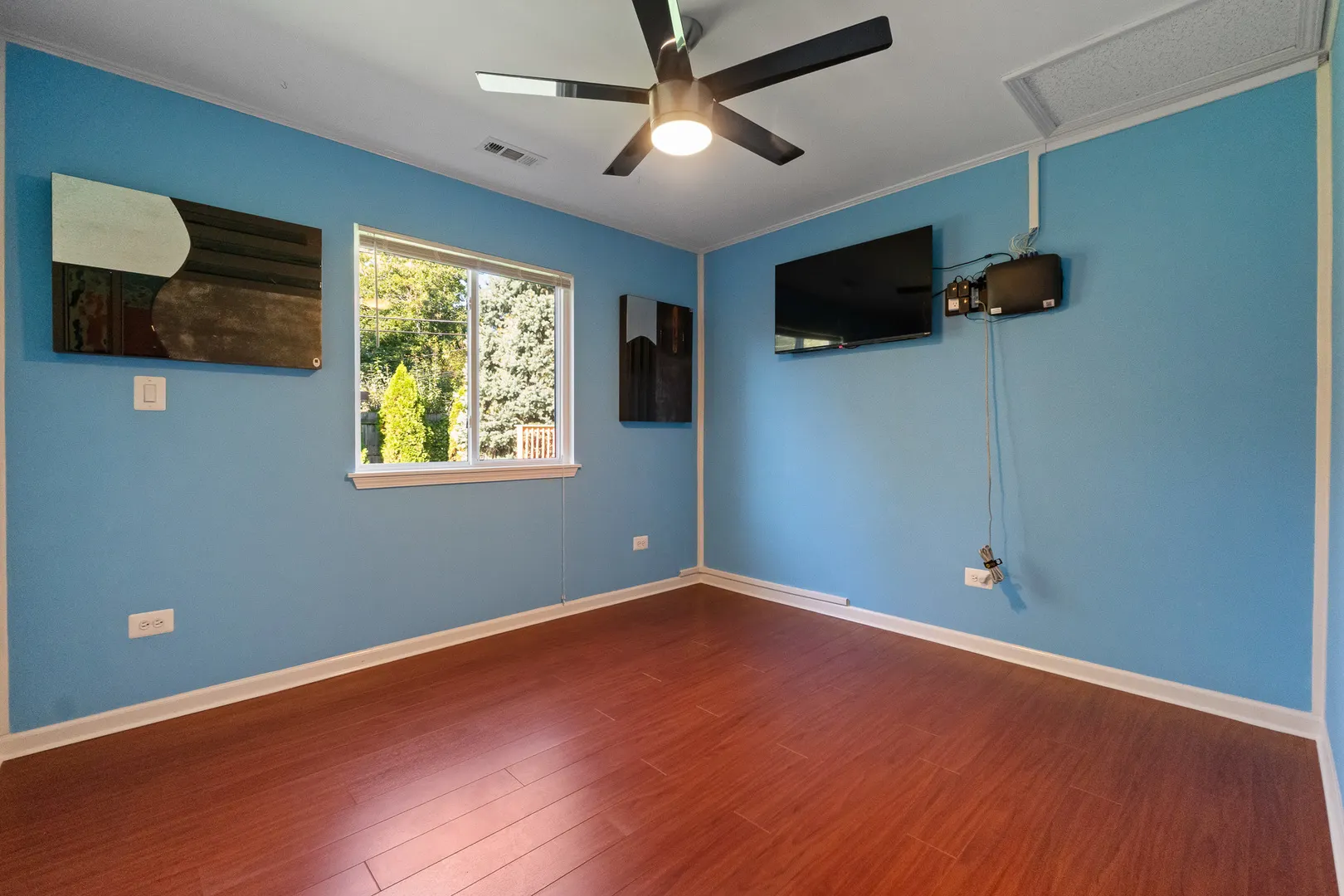 141 Lawton Lane IL