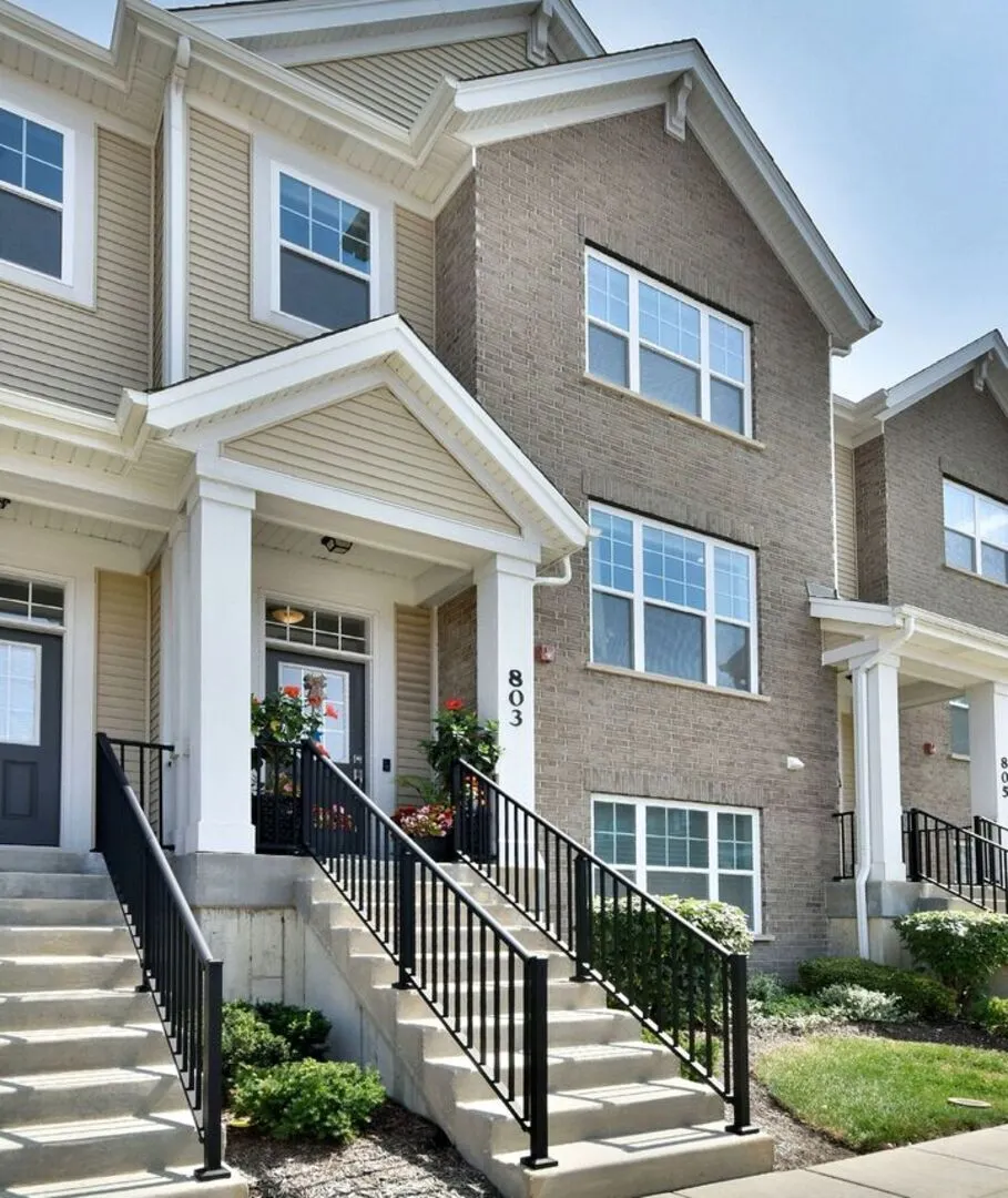 803 Lee Street IL