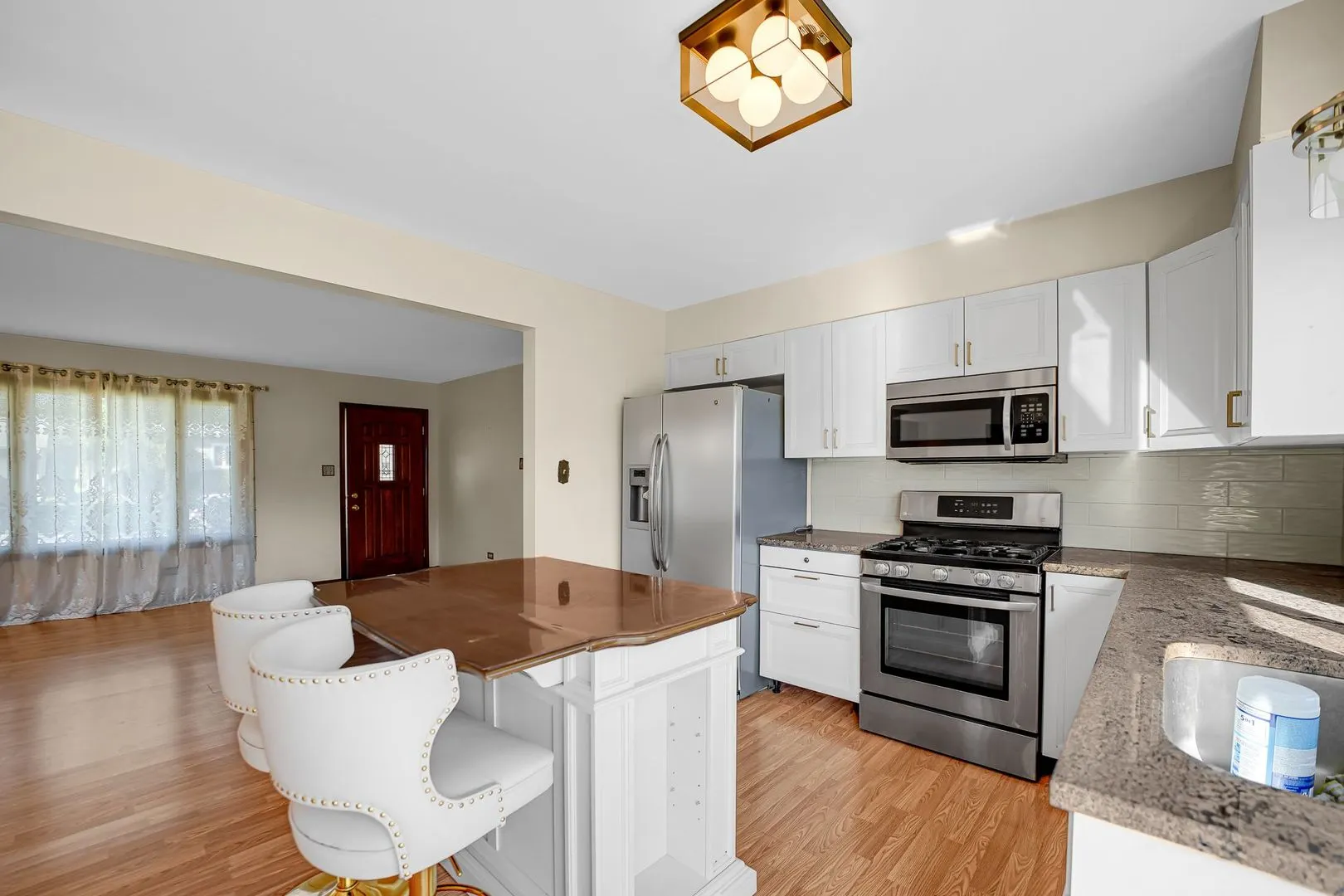 16819 Meadowdale Drive IL