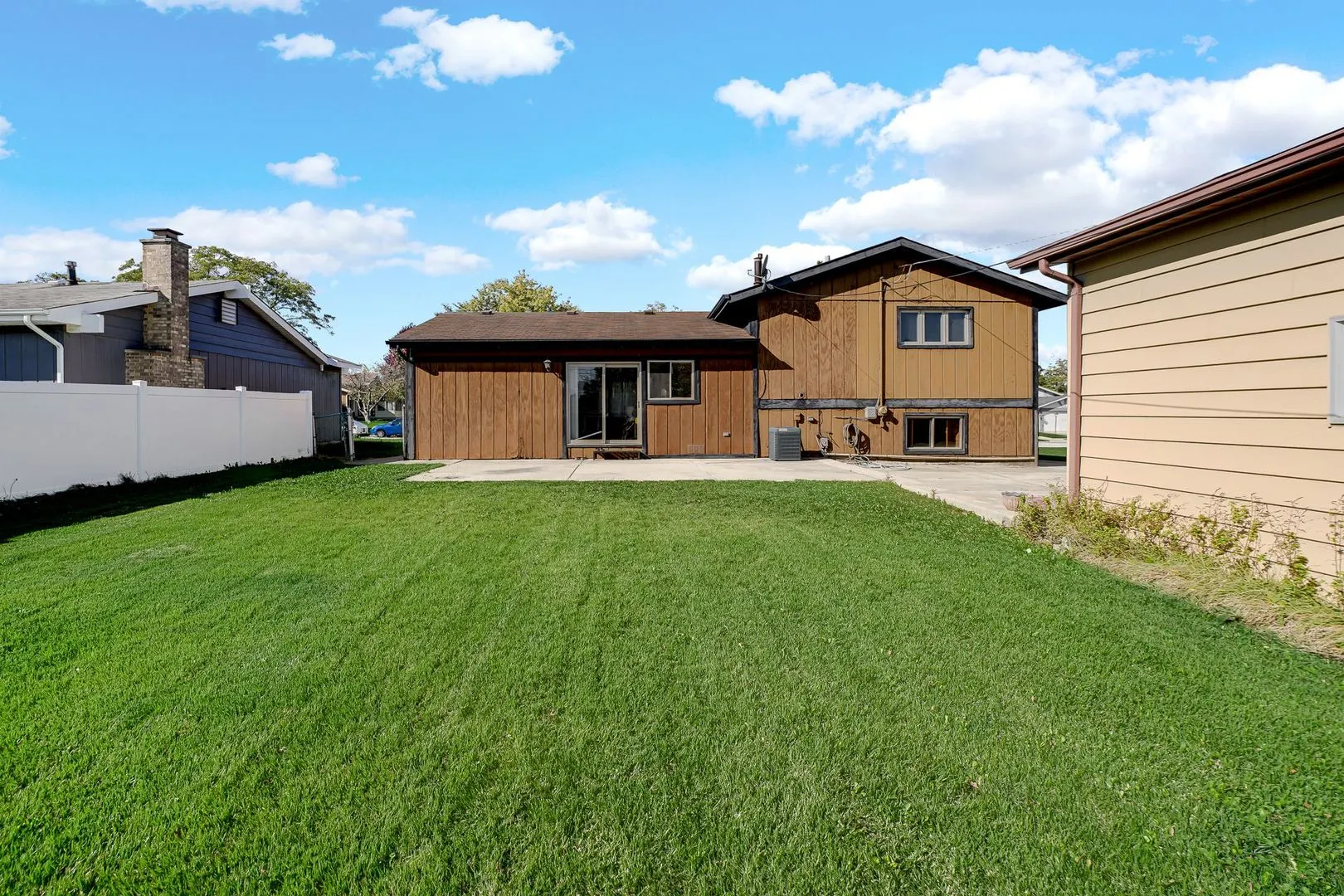 16819 Meadowdale Drive IL