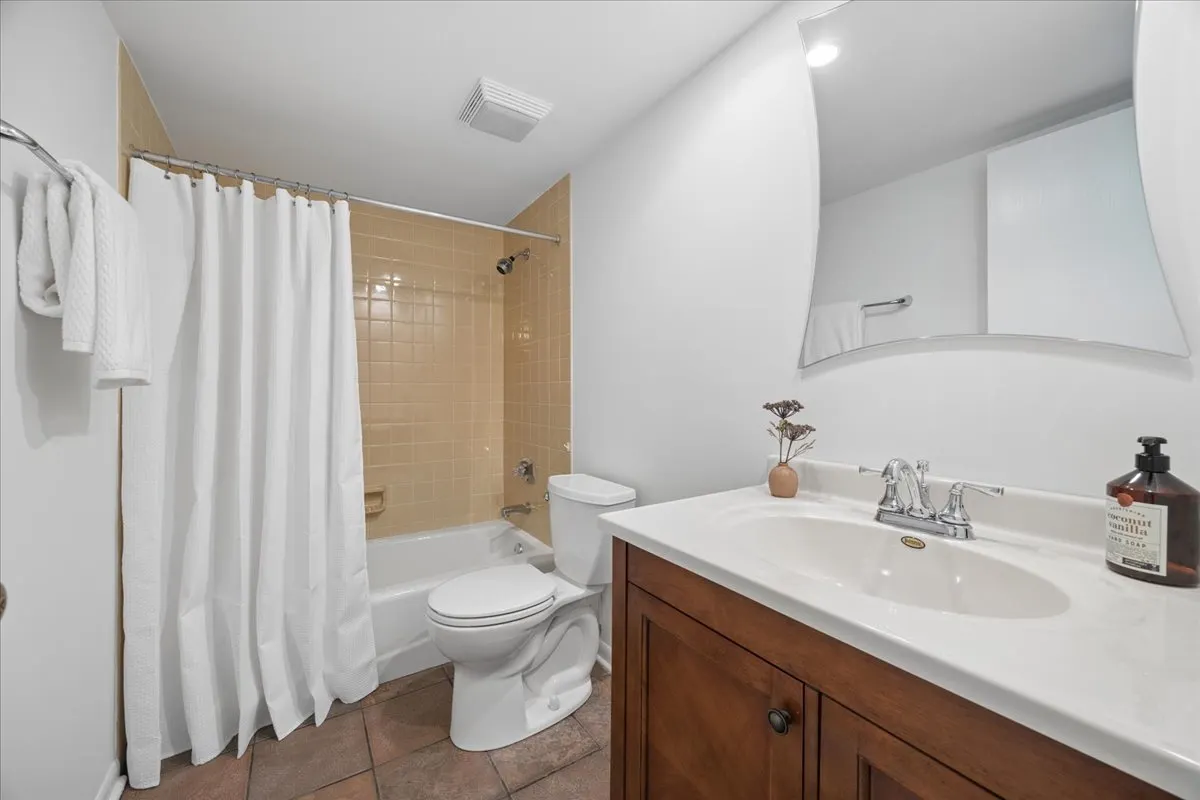 31 Algonquin Drive IL #2