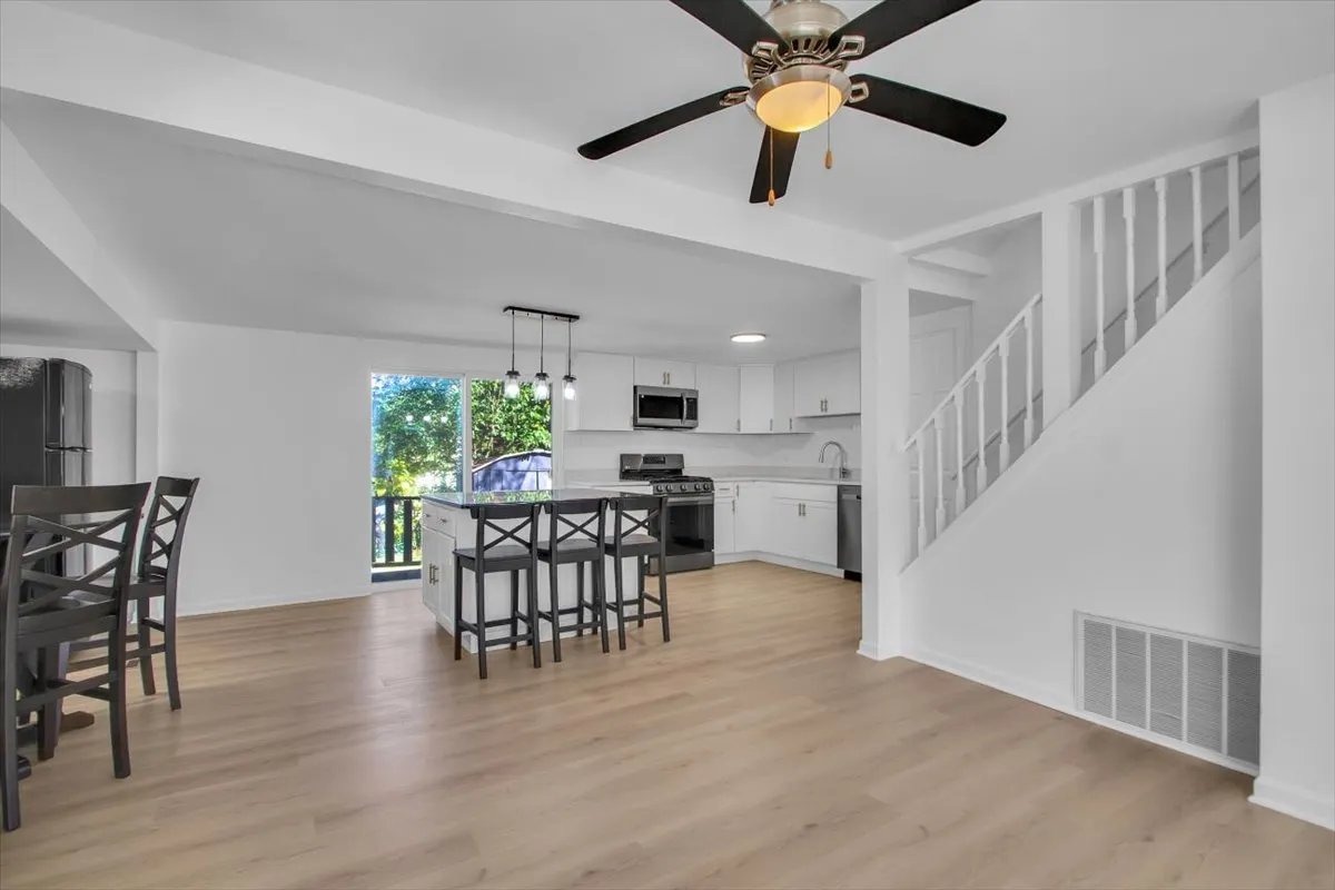 412 Fairfield Drive IL