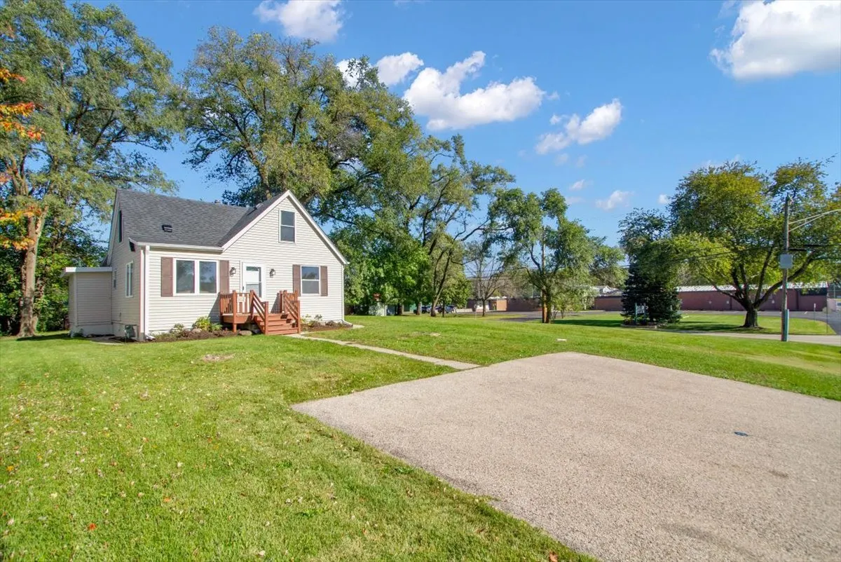 412 Fairfield Drive IL