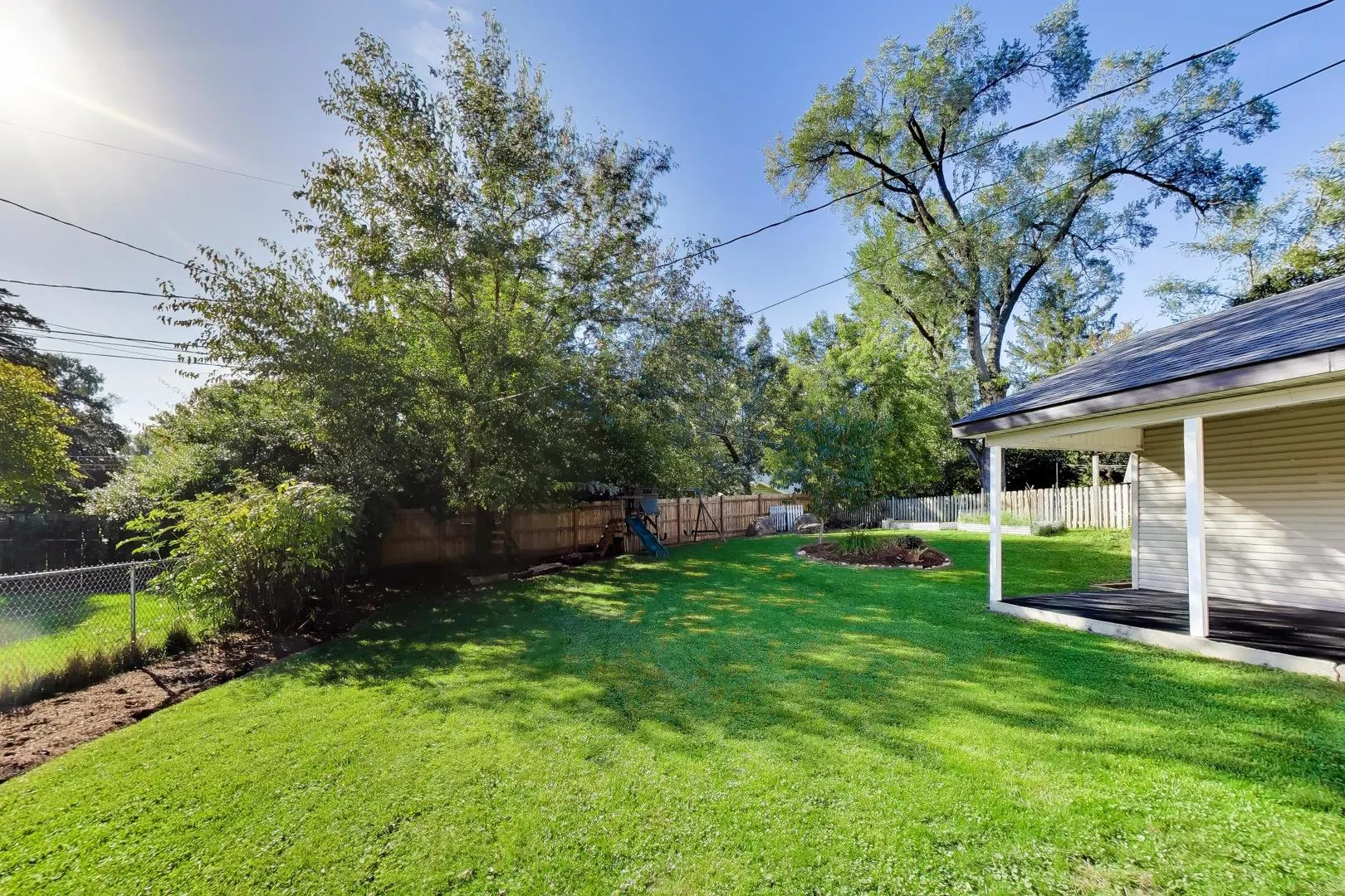 1445 N Webster Street IL